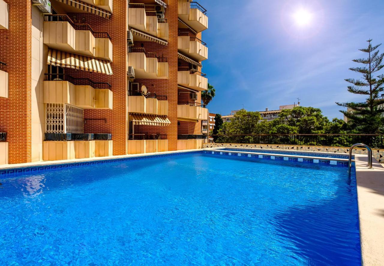 Holiday Royal Suite Concordia 托雷维耶哈 外观 照片